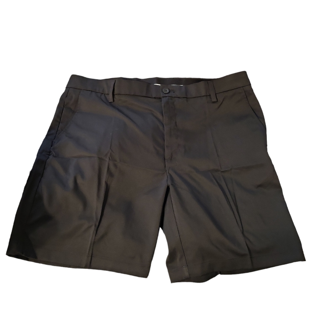 NWT Amazon Essential 42W black golf shorts